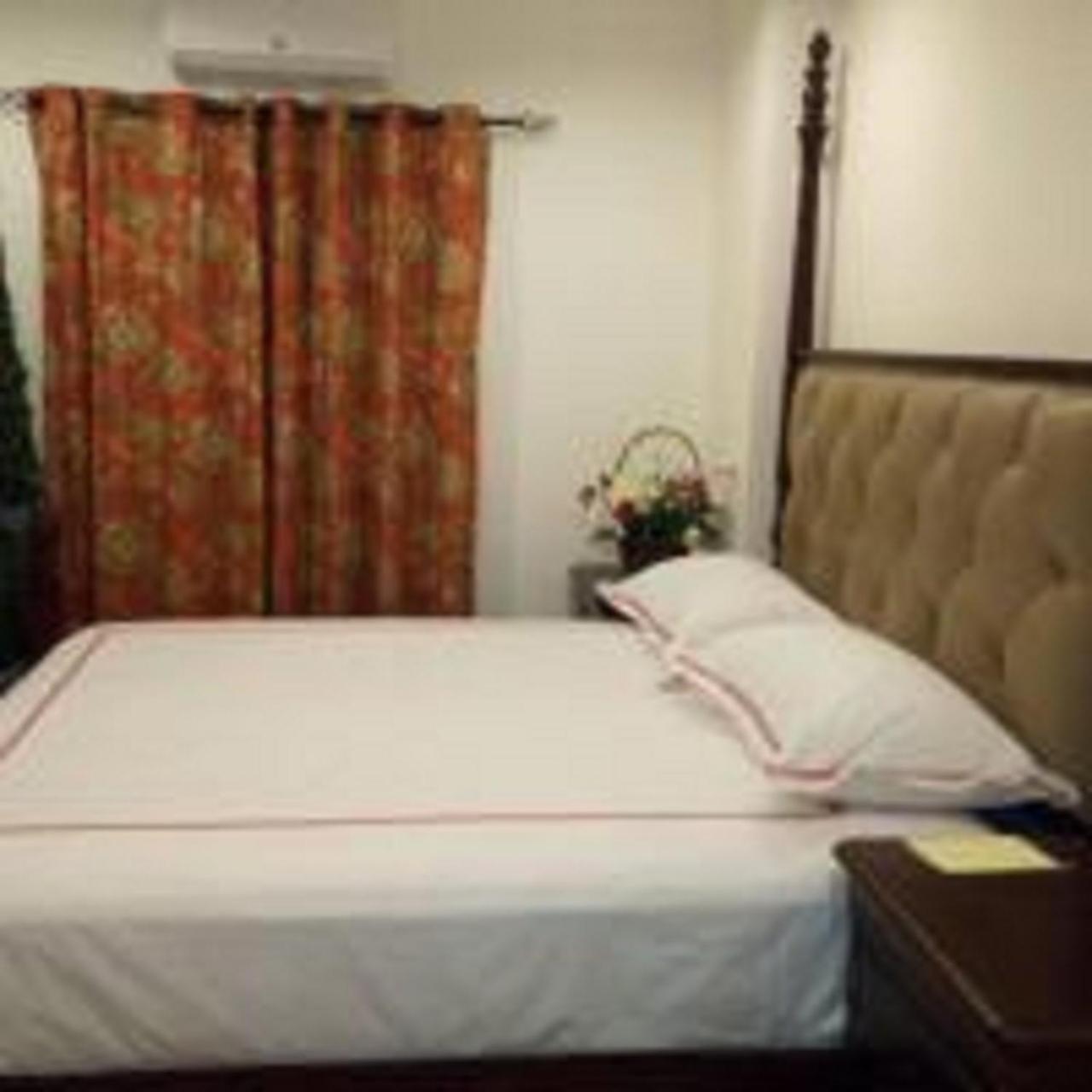 Doc'S Suite Accra Luaran gambar