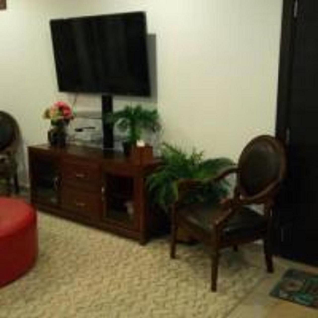 Doc'S Suite Accra Luaran gambar